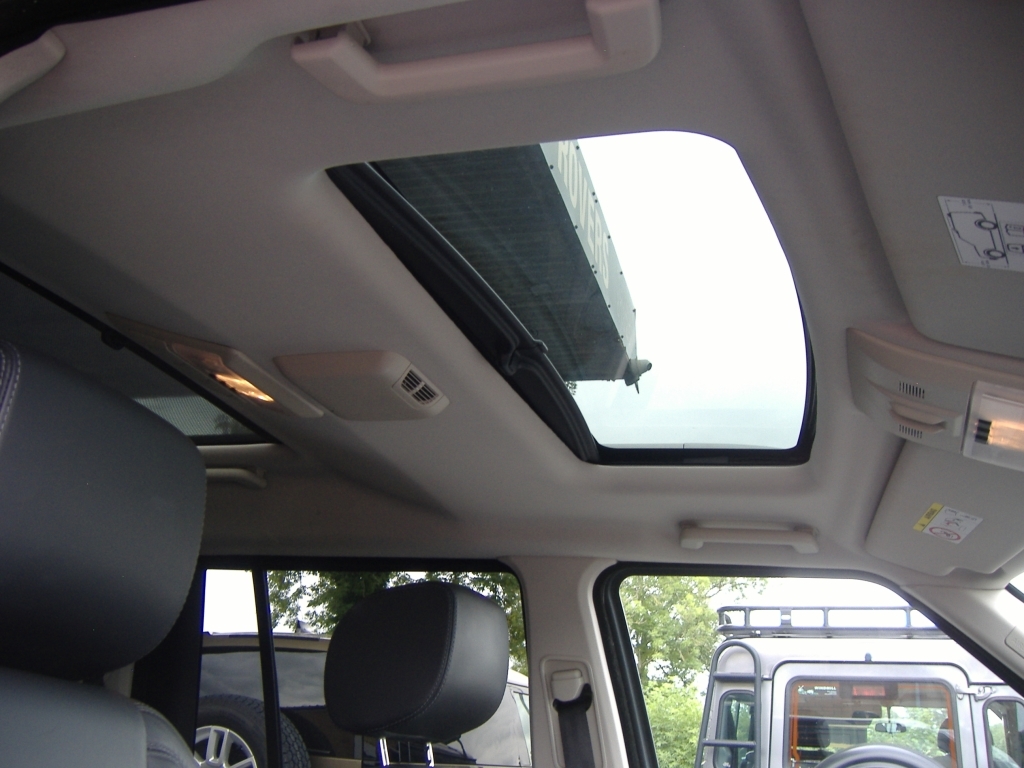 Land Rover Discovery 3 .0 Sd V6 Landmark White #13