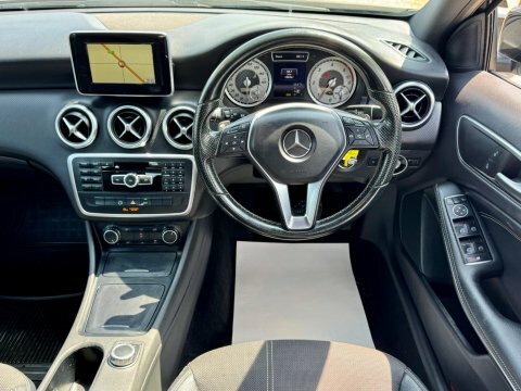 Mercedes-Benz A Class 2.1 A200 Cdi HY64HWO Black #2