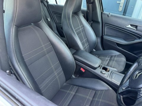 Mercedes-Benz A Class 2.1 A200 Cdi Black #6