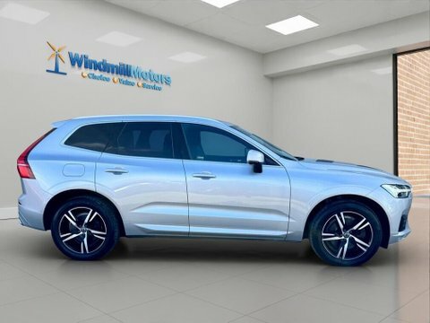 Volvo XC60 2.0 D4 R-design Silver #3