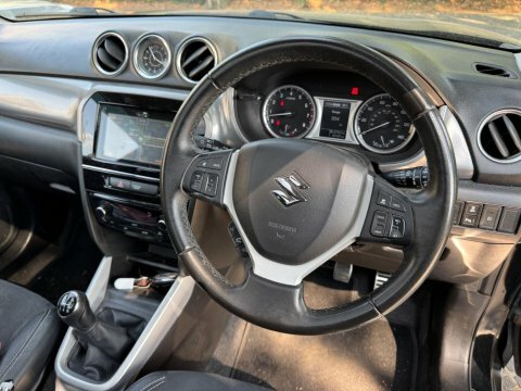 Suzuki Vitara 1.6 Sz5 Allgrip MD15EHW Black #3