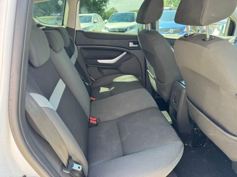 Ford Kuga 2.0 Tdci Zetec Suv 2Wd Euro 5 1 White #16