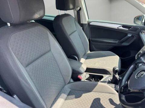 Volkswagen Tiguan 2.0 Tdi Bluemotion YS17LGU White #6