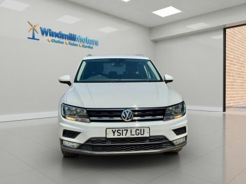 Volkswagen Tiguan 2.0 Tdi Bluemotion YS17LGU White #4
