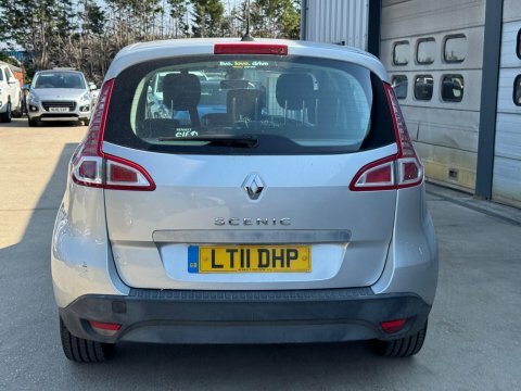 Renault Scenic 1.6 Vvt Dynamique Silver #6