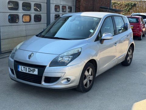 Renault Scenic 1.6 Vvt Dynamique Silver #4