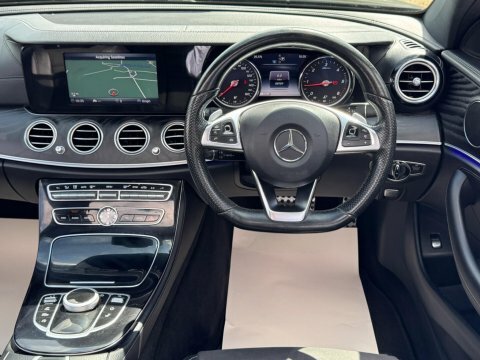 Mercedes-Benz E Class 2.0 E220d Amg LD67YHG Black #2