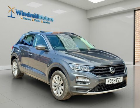 Volkswagen T-Roc 1.5 Tsi Evo ND69FZO Grey