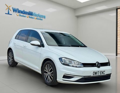 Volkswagen Golf 1.6 Tdi Bluemotion White