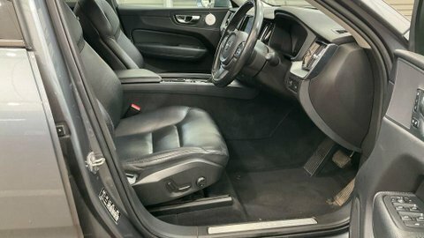 Volvo XC60 2.0 D4 Momentum Grey #5