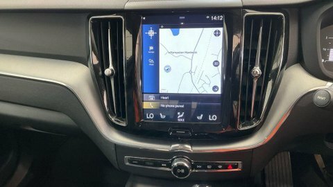 Volvo XC60 2.0 D4 Momentum Grey #6