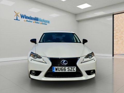 Lexus IS 2.5 300H Sport White #4