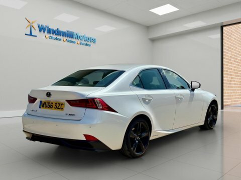 Lexus IS 2.5 300H Sport White #6