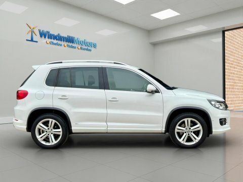 Volkswagen Tiguan 2.0 Tdi Bluemotion GY14NTN White #3
