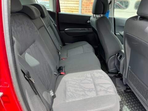 Peugeot 3008 Hatchback Hdi Active 2012 Red #18