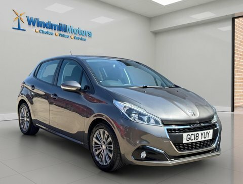 Peugeot 208 1.2 Puretech Signature Grey