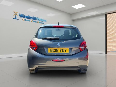 Peugeot 208 1.2 Puretech Signature Grey #6