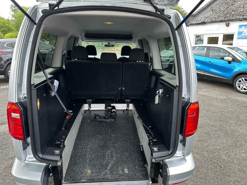 Volkswagen Caddy Maxi Life 2.0 Tdi Bluemotion Tech Mpv Euro Silver #16