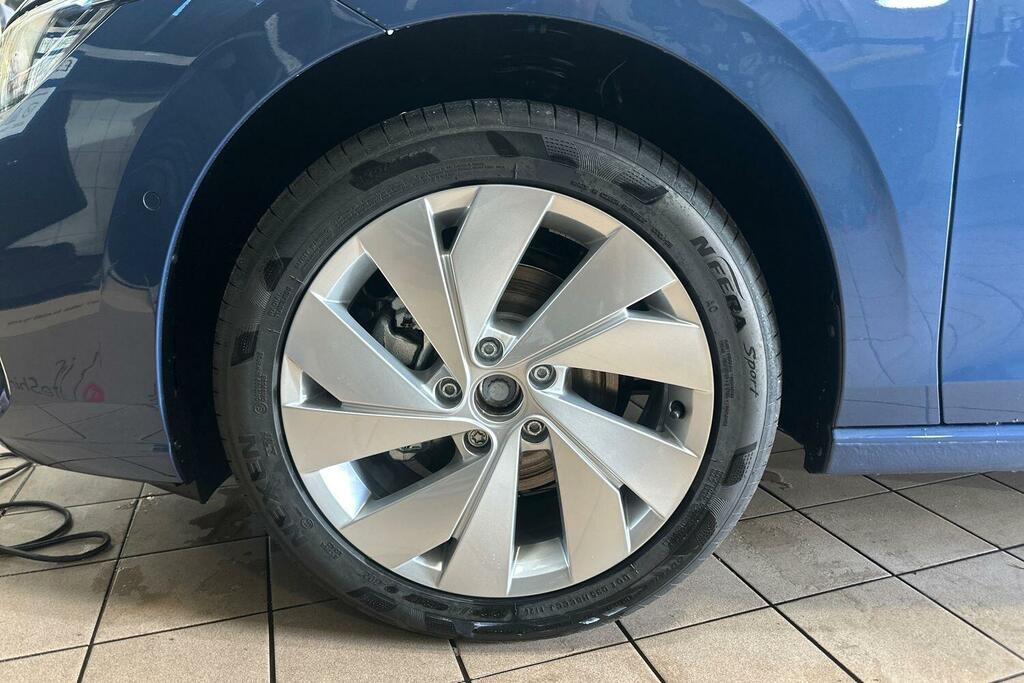 Volkswagen Golf Golf Hatch Match 1.5 Etsi 150 Ps 7-Speed Dsg Blue #5