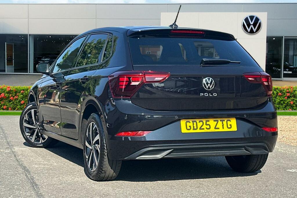 Volkswagen Polo 1.0 Tsi Match GD25ZTG Black #3