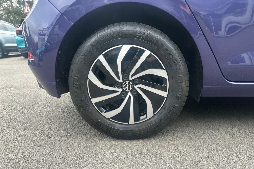 Volkswagen Polo 1.0 Tsi Life RJ24OYP Purple #5
