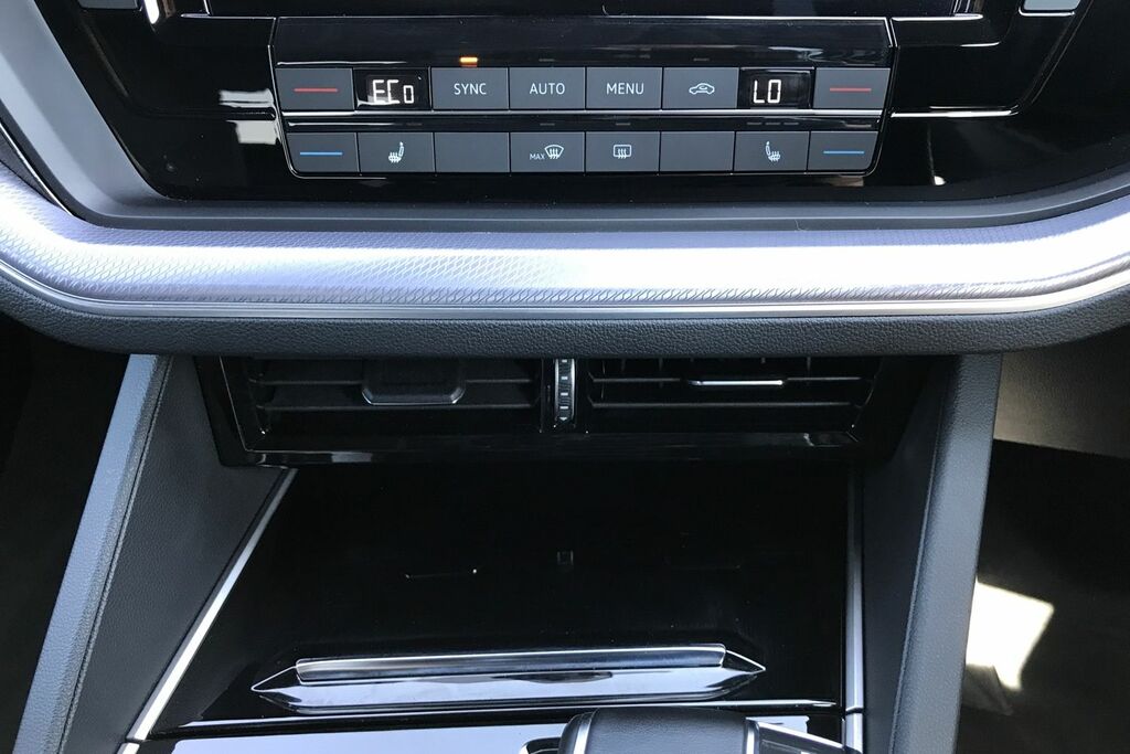 Volkswagen Touareg 3.0Tdi 286Ps Black Edition 4Motion White #17