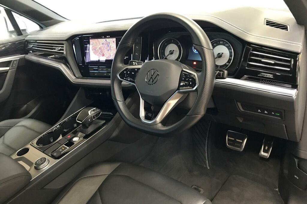 Volkswagen Touareg 3.0 V6 Tdi 4Motion 231 R-line Tip White #6