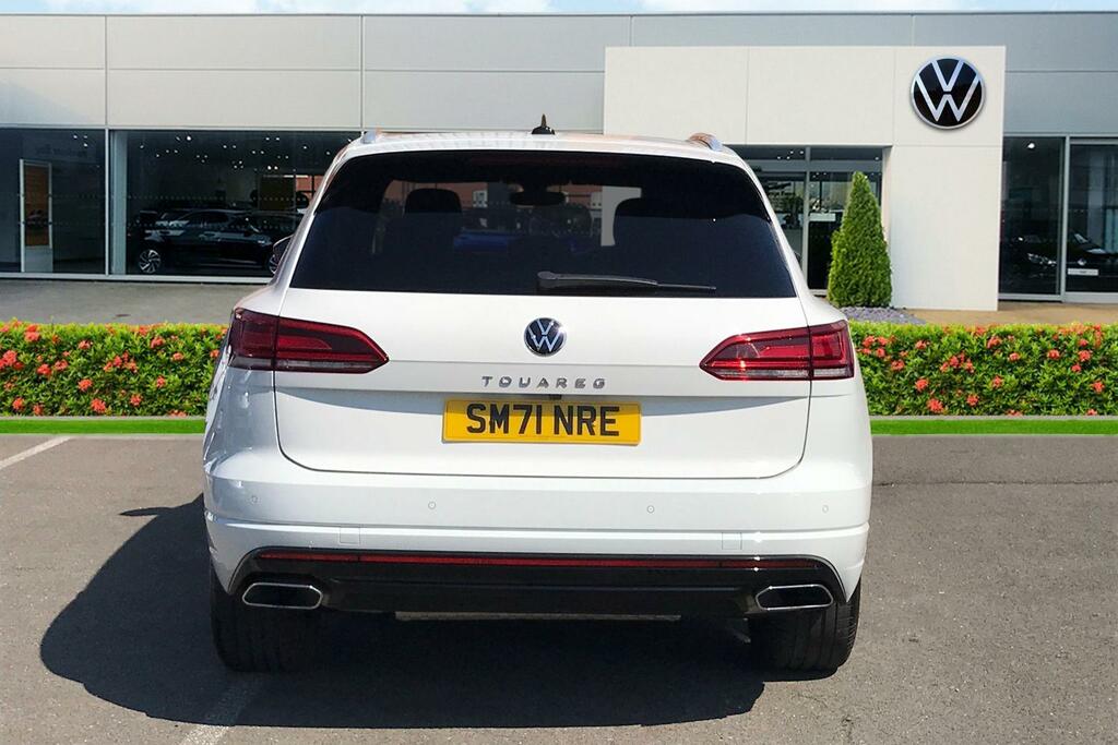 Volkswagen Touareg 3.0Tdi 286Ps Black Edition 4Motion White #7