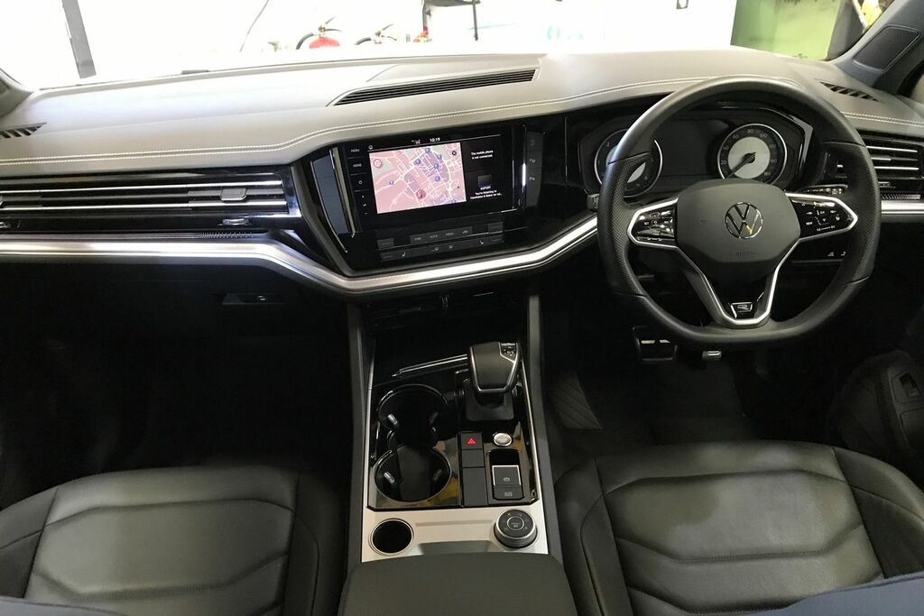 Volkswagen Touareg 3.0Tdi 286Ps Black Edition 4Motion White #10
