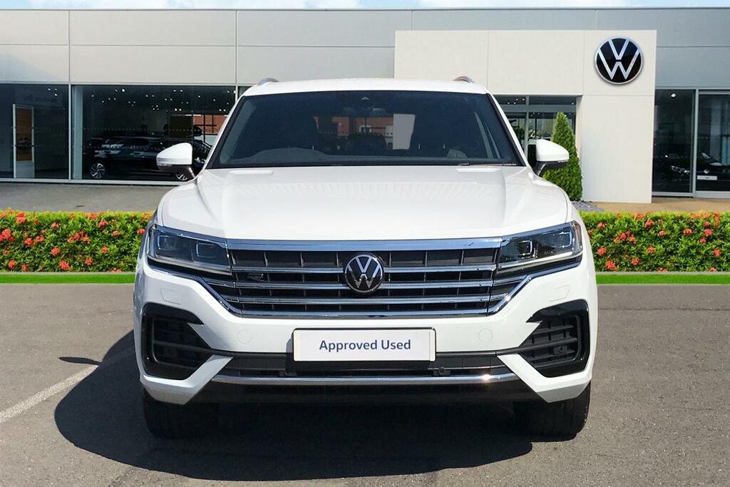 Volkswagen Touareg 3.0Tdi 286Ps Black Edition 4Motion White #8