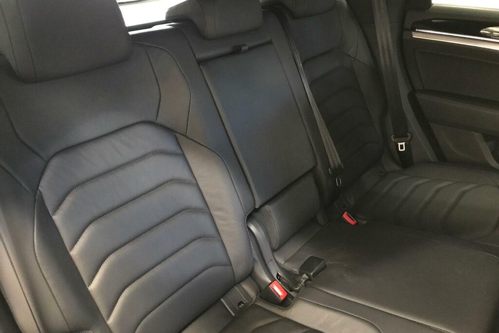 Volkswagen Touareg 3.0Tdi 286Ps Black Edition 4Motion White #9