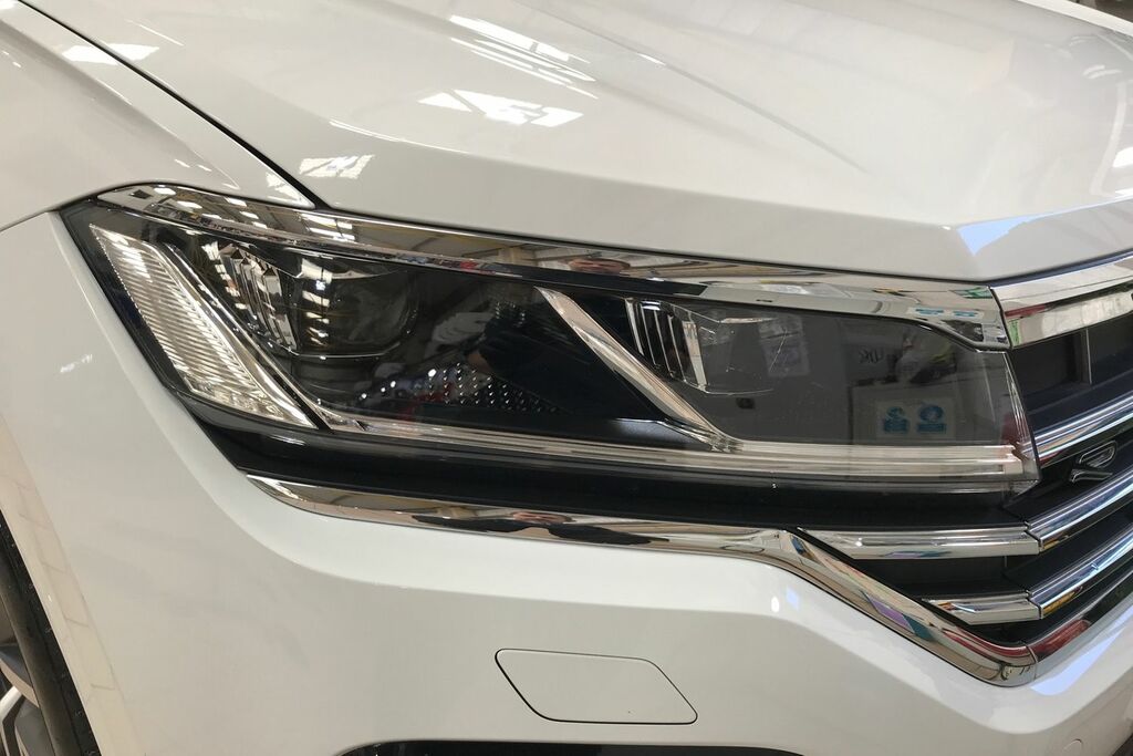 Volkswagen Touareg 3.0Tdi 286Ps Black Edition 4Motion White #18