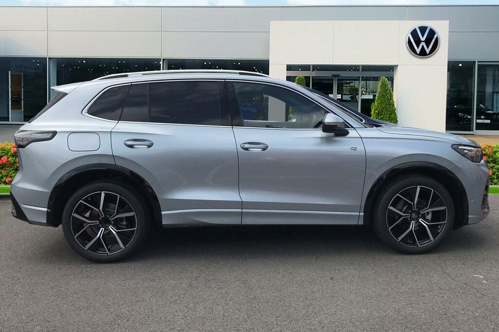 Volkswagen Tiguan Tiguan R-line 1.5 Etsi 150 Ps 7-Speed Dsg 2 Silver #4
