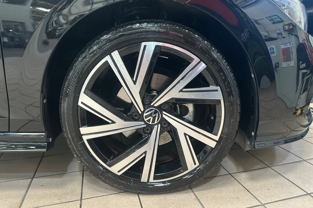 Volkswagen Golf 1.5 Tsi R-line RK23PNX Black #5