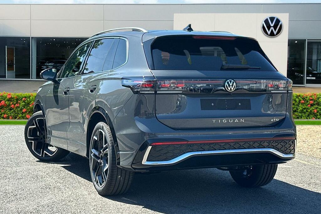 Volkswagen Tiguan Tiguan R-line 1.5 Etsi 150 Ps 7-Speed Dsg 2 Grey #3