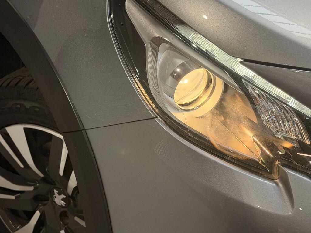 Peugeot 2008 1.2 Puretech Allure Premium Suv Grey
