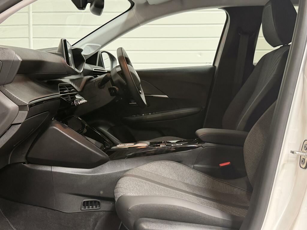 Peugeot e-208 50Kwh Gt Hatchback 7.4Kw Charge #51