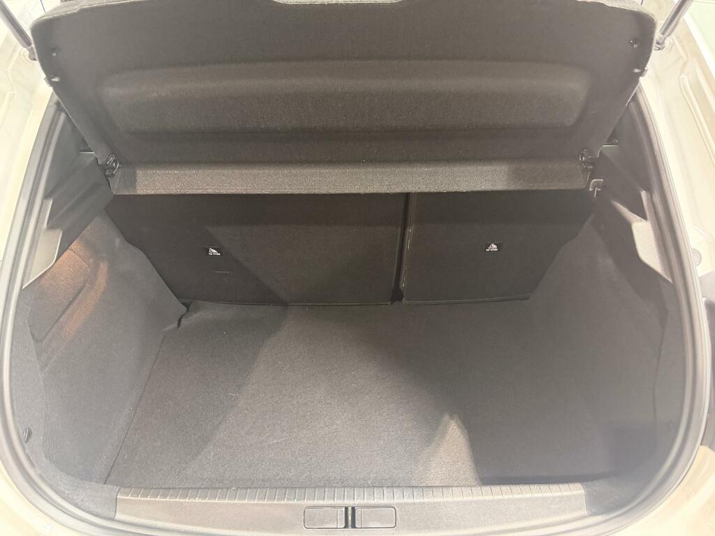 Peugeot e-208 50Kwh Gt Hatchback 7.4Kw Charge #22
