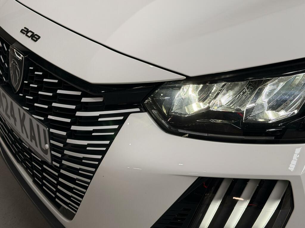 Peugeot e-208 50Kwh E-style Hatchback 11Kw Ch White #5