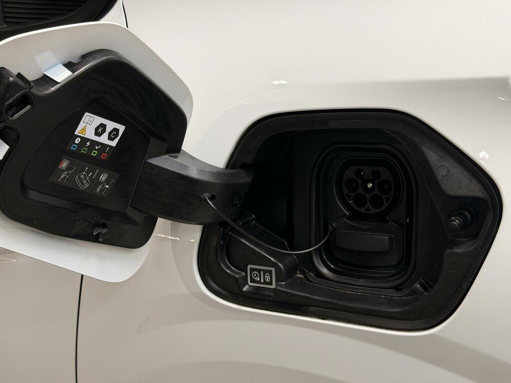 Peugeot e-208 50Kwh Gt Hatchback 7.4Kw Charge #43