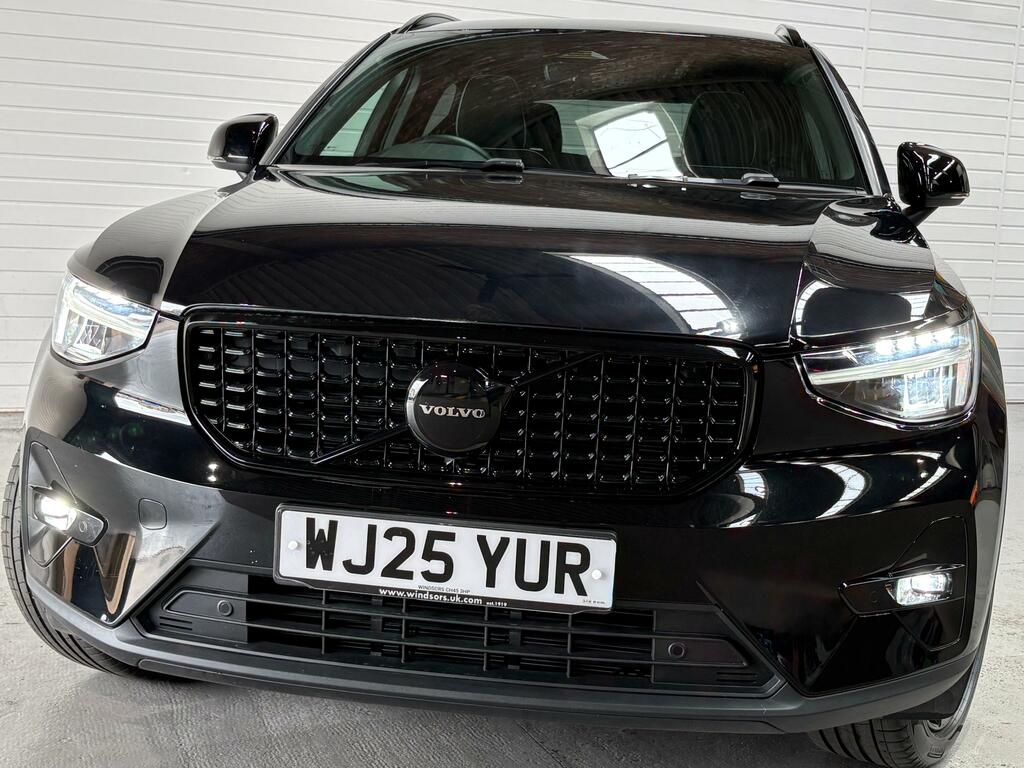 Volvo XC40 2.0 B4 Mhev Plus Black Edition Suv Hybr Black #6