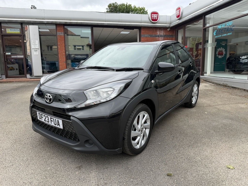 Toyota Aygo X 1.0 Vvt-i Pure Hatchback Euro 6 Black #3