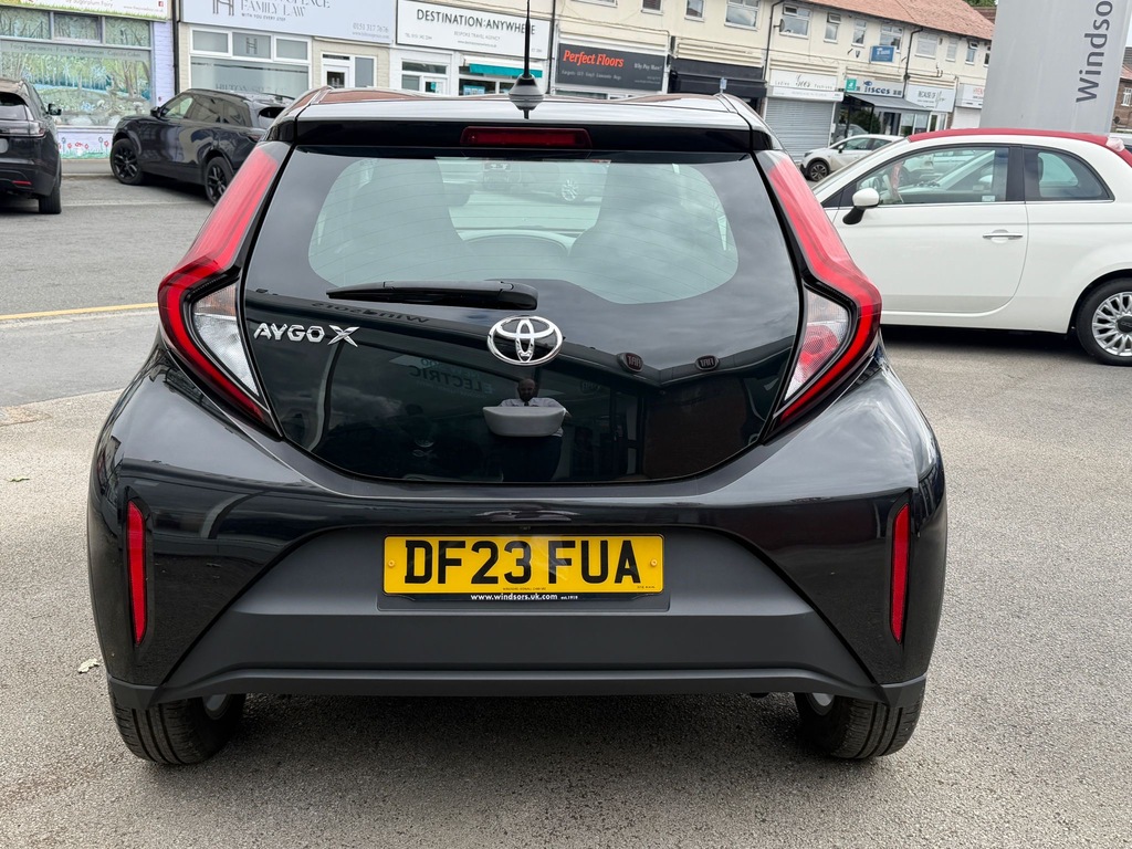 Toyota Aygo X 1.0 Vvt-i Pure Hatchback Euro 6 Black #4
