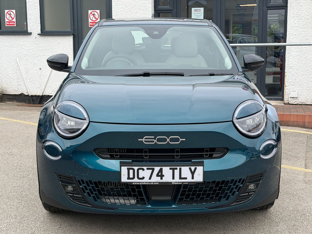 Fiat 600 Fiat 600 Hybrid 48V Orange #12
