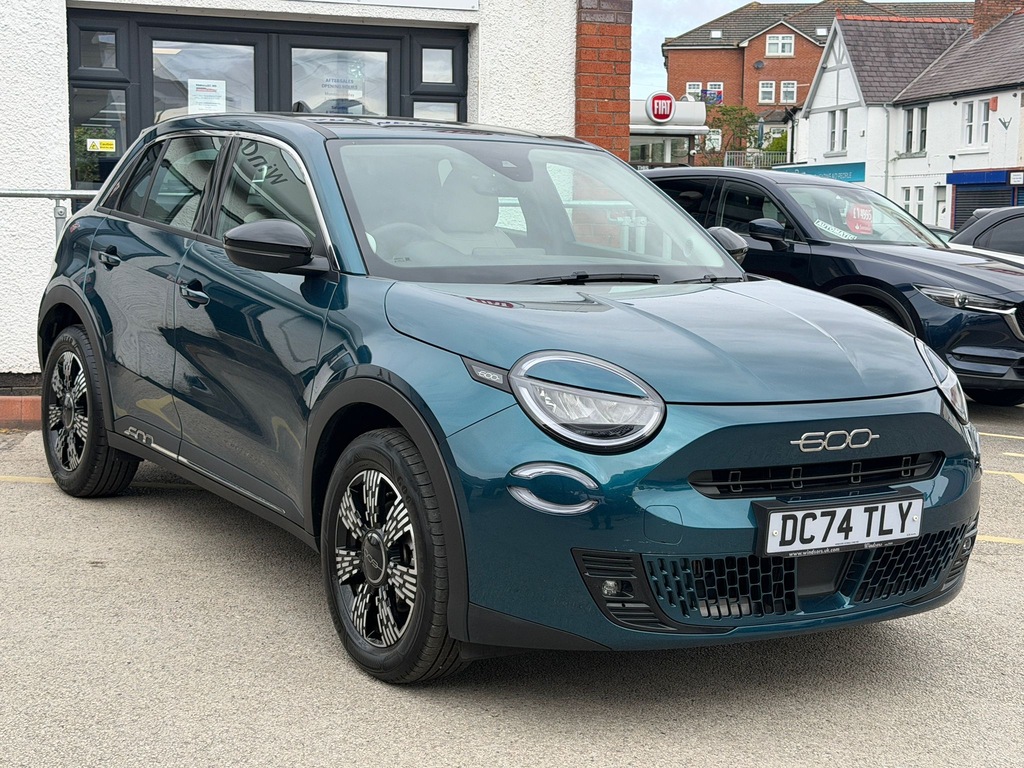 Fiat 600 1.2 Mhev Suv Hybrid E-dct Euro 6 Ss Green