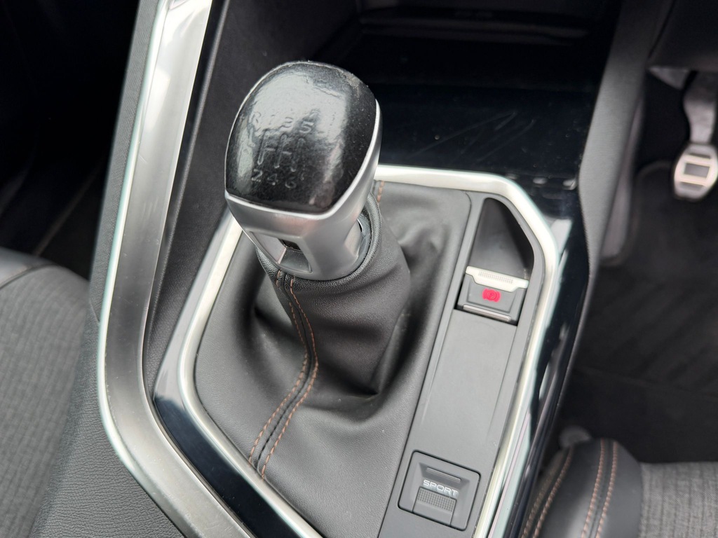 Peugeot 3008 Bluehdi Ss Gt Line Black #30