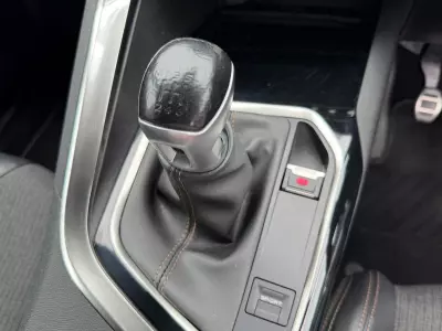 Peugeot 3008 3008 Allure Blue Hdi Ss White #30