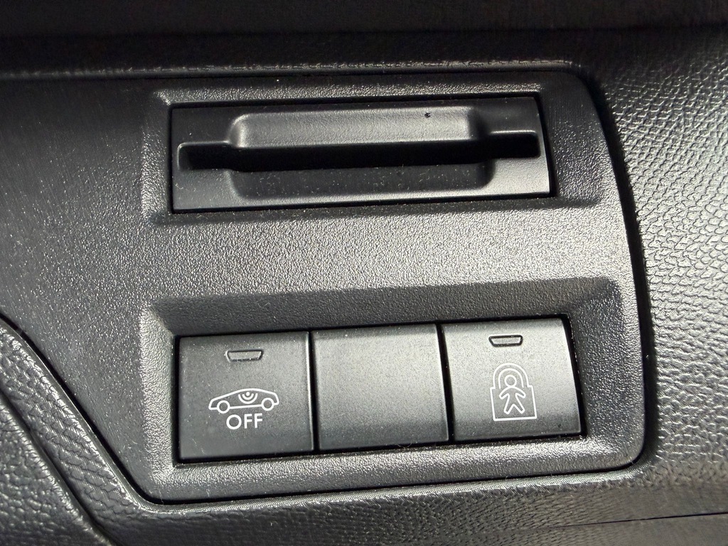 Peugeot 3008 Bluehdi Ss Gt Line Black #23