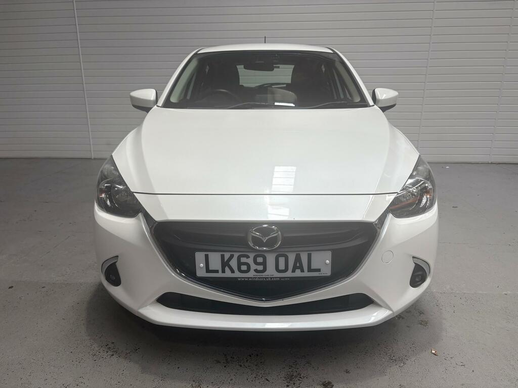 Mazda 2 1.5 Skyactiv-g Se-l Nav Hatchback Manu White #2