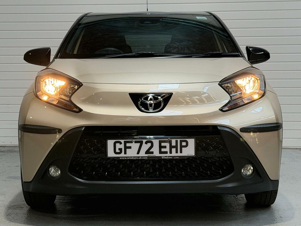 Toyota Aygo X 1.0 Vvt-i Edge Hatchback Euro 6 GF72EHP Beige #4